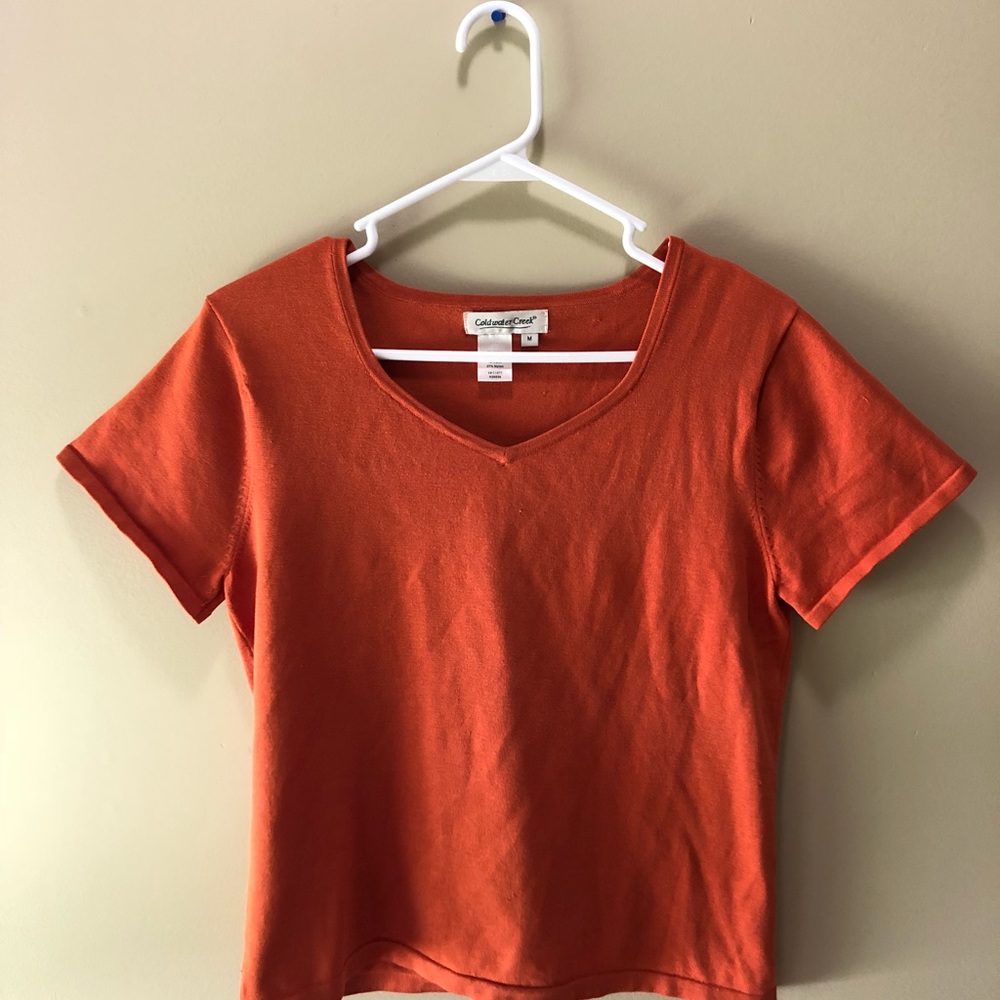 Coldwater Creek tee🦁